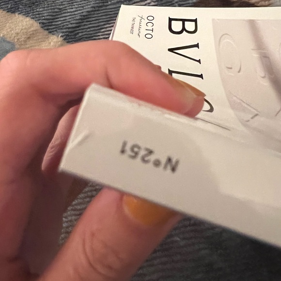 BTS GQ Korea J-Hope Special Edition - Picture 3 of 3